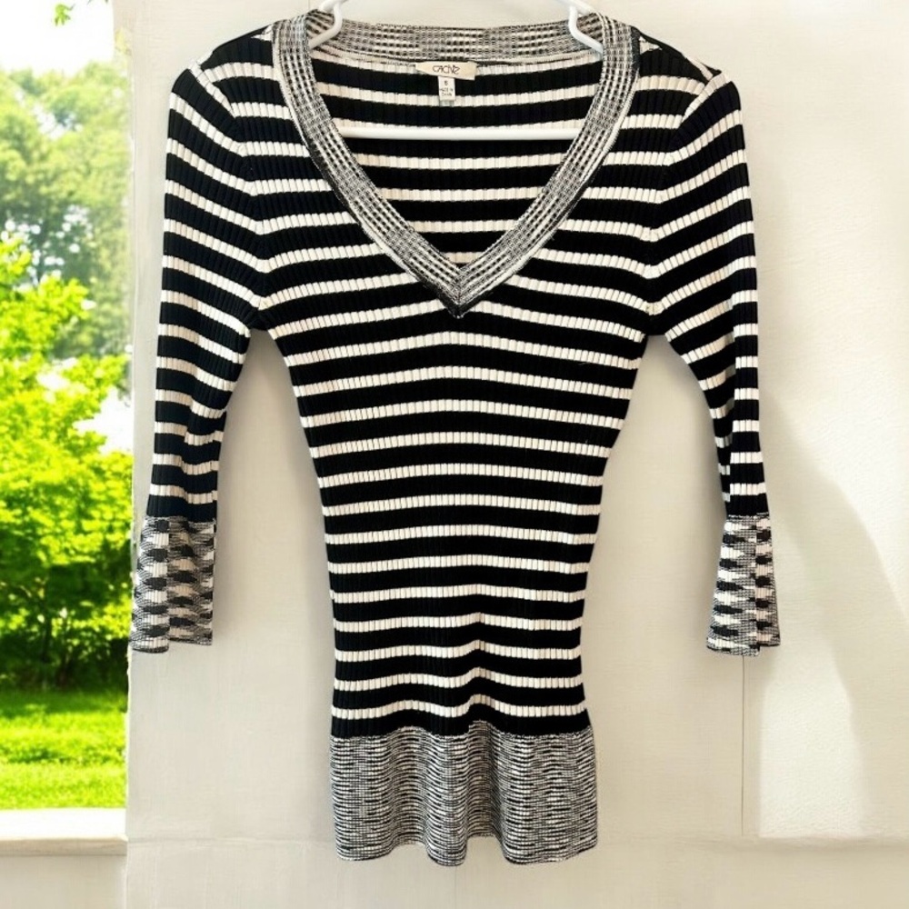 Cache Women’s Small V-Neck 3/4 Length Sleeve Striped Top Black White